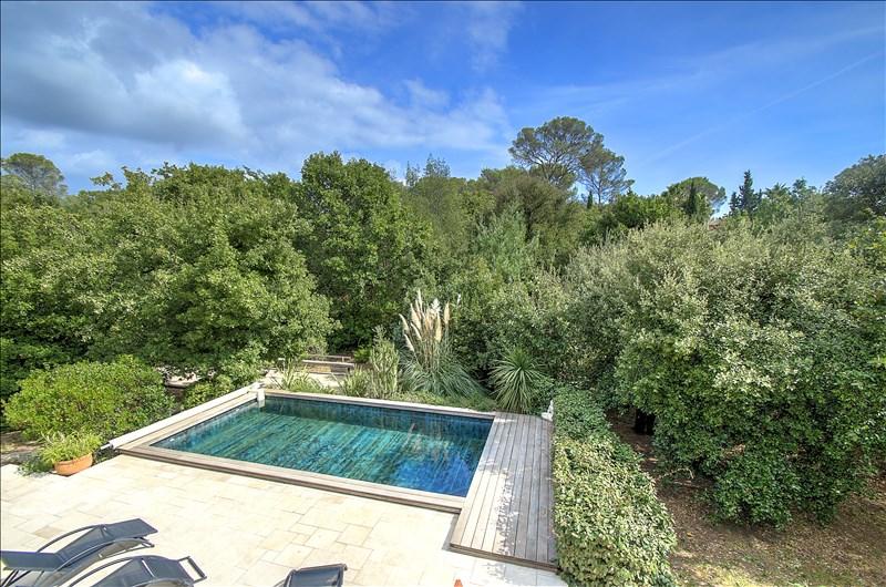 Holiday house rental in Saint Raphael France House with large pool near beaches and golf. 