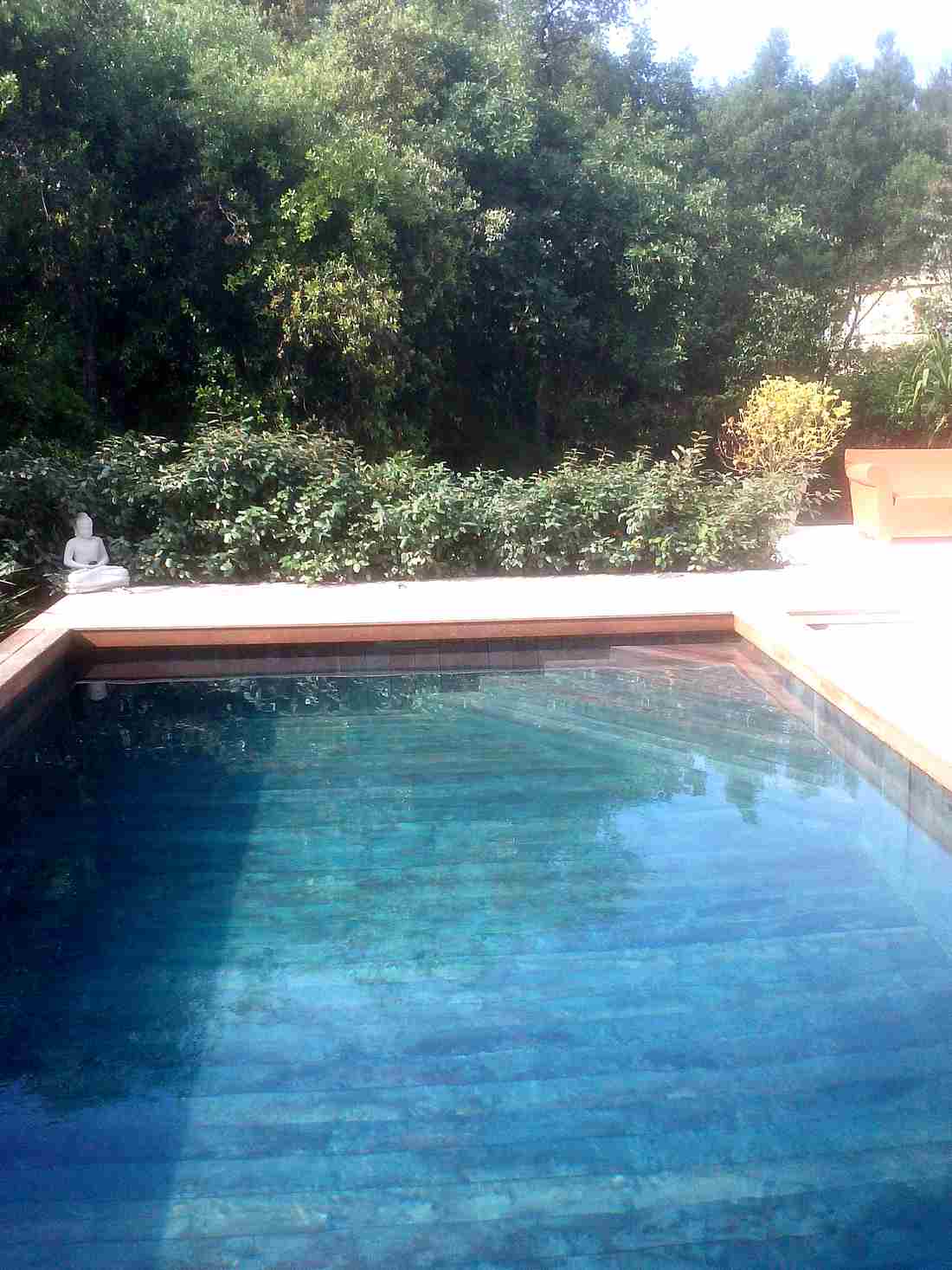 Calme et repos assuré,belle villa sans vis à vis avec piscine,entre mer et golfs Saint Raphael Var. 