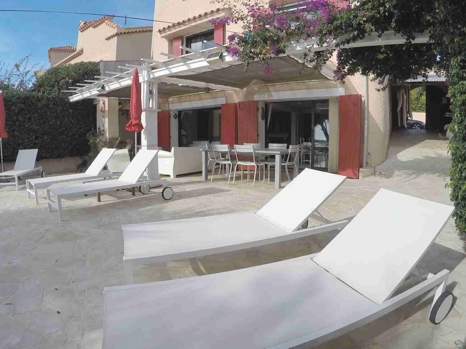  Location villa bord de mer Côte d'azur,maison pied dans l'eau Côte d'azur Var