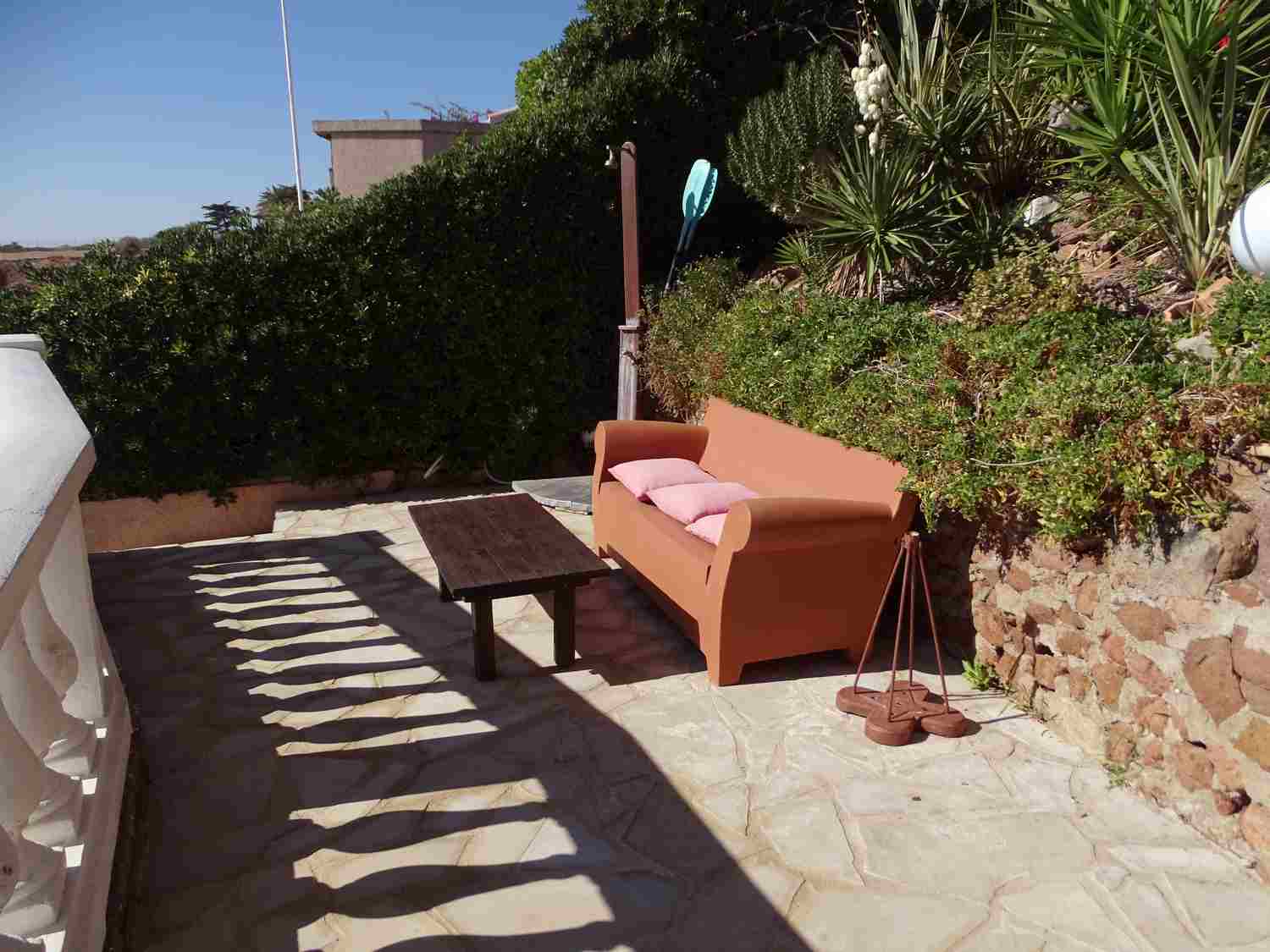location-pied-dans-eau-saint-raphael-var"