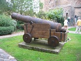 Le musée Archéologique,le jardin de l'église de Saint Raphael location appartements Boulouris Var