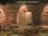 Le musée Archéologique,la Crypte de la vieille église de Saint Raphael location appartements Boulouris Var