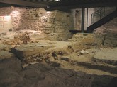 Le musée Archéologique,la Crypte de la vieille église de Saint Raphael location appartements Boulouris Var