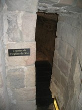 Le musée Archéologique,la Crypte de la vieille église de Saint Raphael location appartements Boulouris Var