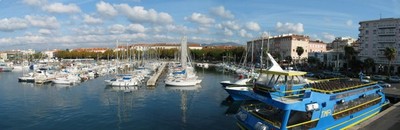 Le vieux port de Saint Raphael location appartements Saint Raphael Var