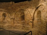 Le musée Archéologique,la Crypte de la vieille église de Saint Raphael location appartements Boulouris Var