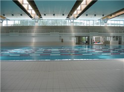 La piscine olympique de saint Raphael Var, location vacances Boulouris saint Raphael